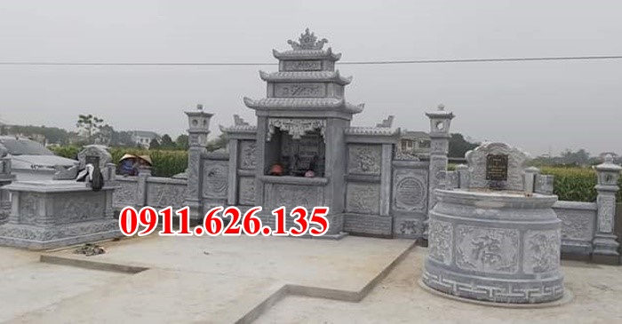 Khu nghĩa trang đá xanh rêu^ đắk nông