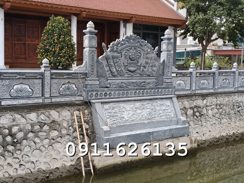 cơ sở chúng tôi chuyên sản xuất và lắp đặt trọn gói ,cuốn thư đá ,bình phong đá ,hàng rào đá ,cột đồng chụ đá ,cột tứ trụ nhà thờ đá ,lư hương đá ,bàn lễ đá ,bậc tam cấp đá ng bao,Nghê đá, sư tử đá,Bàn thờ đá cây hương đá ,miếu thờ đá ,lăng mộ đá ,mộ đá ,