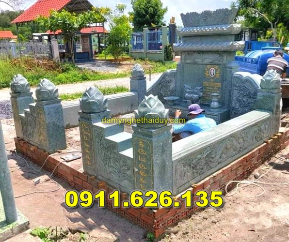 Lắp Đặt Mộ Đơn Giản Bằng Đá Khối Bán Tại SÓC TRĂNG