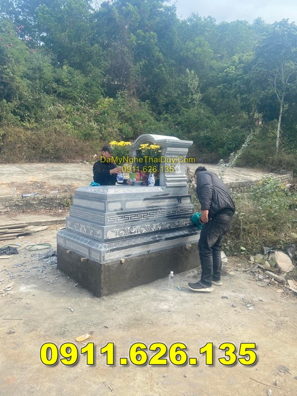 Làm Mộ Đá Nguyên Khối Tựa Ngai Bán Tại QUẢNG NINH