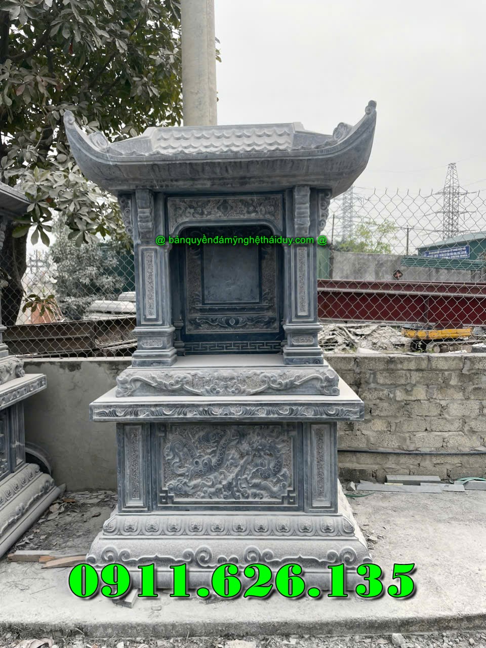 cơ sở chúng tôi chuyên sản xuất và lắp đặt ,toàn quốc sản phẩm đá như am thờ thần linh thiên địa, bàn thơ chư thiên trước nhà, bàn thờ phật cửu trùng thiên, bàn thờ bằng đá granite hoa cương, bàn thờ ông thiên địa tiền chủ,