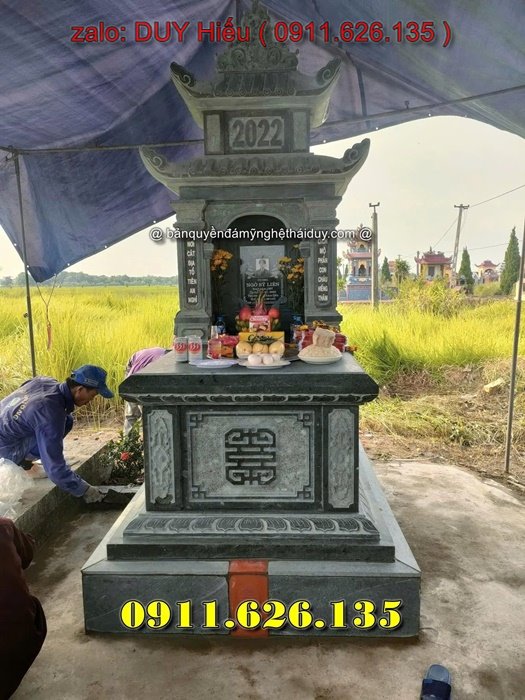 Mộ đá khối hai mái đẹp tại Hưng Yên