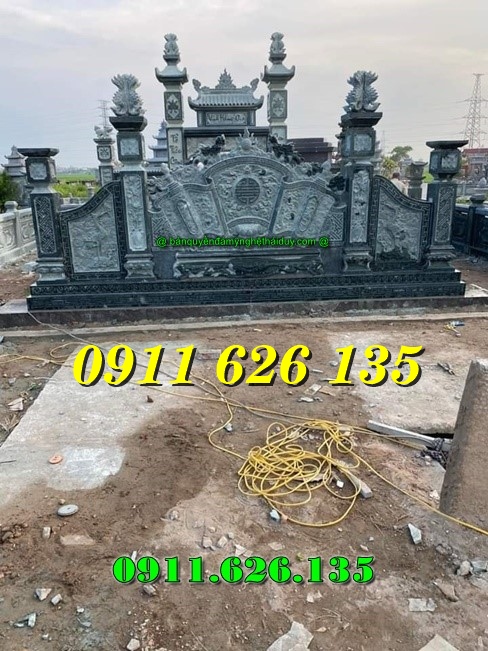 cơ sở chúng tôi chuyên sản xuất và lắp đặt trọn gói ,cuốn thư đá ,bình phong đá Cuốn thư đá ,Bình phong đá, Cuốn thư bình phong đá, Bình phong bằng đá ,hàng rào đá ,cột đồng chụ đá ,cột tứ trụ nhà thờ đá ,lư hương đá ,bàn lễ đá ,bậc tam cấp đá ng bao,Nghê đá, sư tử đá,Bàn thờ đá cây hương đá ,miếu thờ đá ,lăng mộ đá ,mộ đá ,