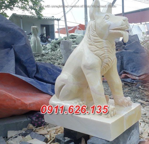 CƠ SỞ đá mỹ nghệ thái duy chuyên sản xuất các mẫu ,Tượng chó đá xanh nguyên khối,Tượng chó đá phong thủy canh cổng ,Chó đá chấn yểm nhà thờ họ,Chó đá khu lăng mộ đá,Chó đá phong thủy trấn trạch,Tượng chó đá nghệ thuật chạm khắc thủ công ,Chó đá canh cổng khu tâm linh ,