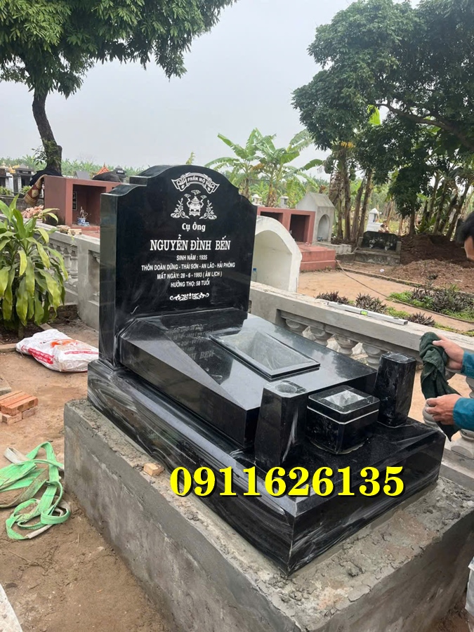 Bán Mộ Đá Granite Tại Hà Nam – Mẫu Đẹp Đá Cao Cấp Nguyên Khối