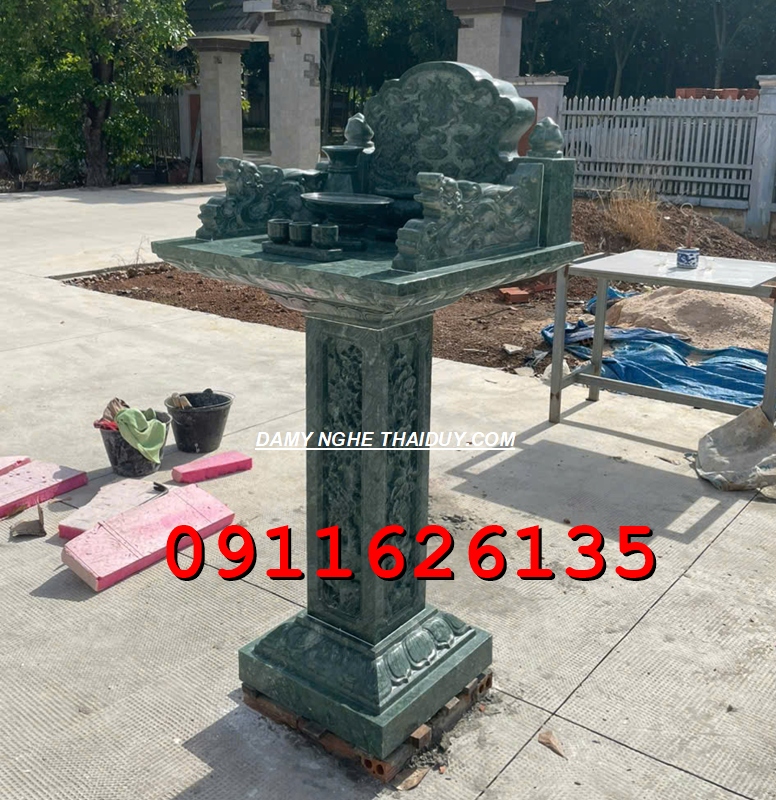 Bàn Thờ Thiên đá xanh rêu tự nhiên đẹp bán tại Bến Tre