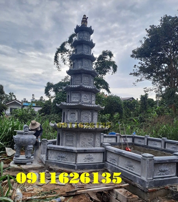 mộ tháp đá nhiều tầng để tro cốt đẹp tại Bạc Liêu